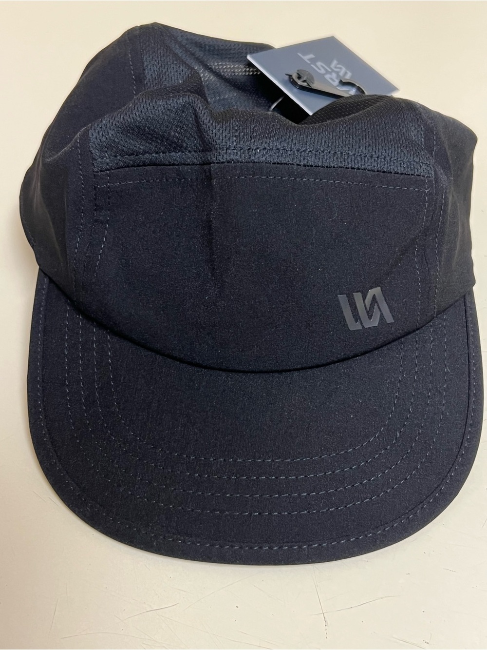 VRST Enthusiast Cap Men's OSFM Black 5-Panel Adjustable Performance Hat NWT